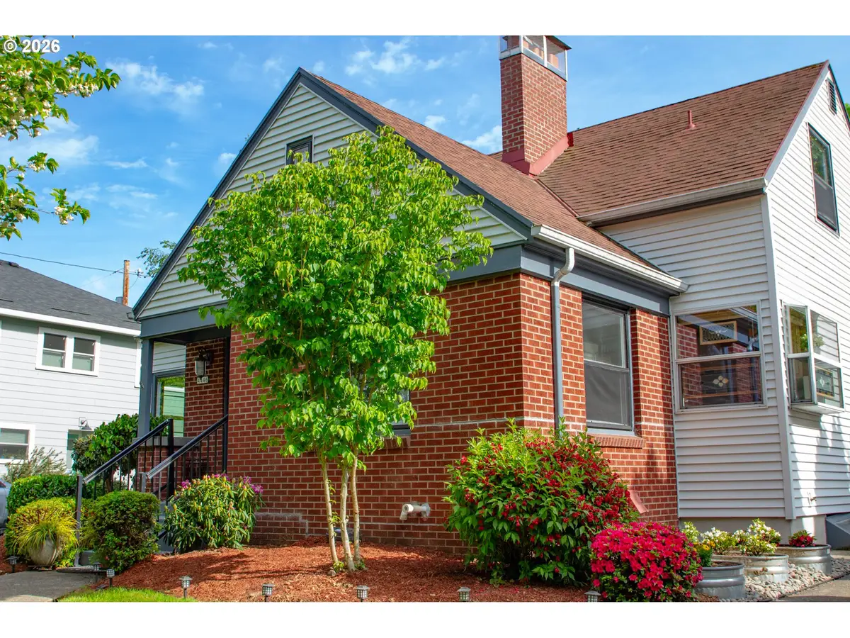 4446 NE Irving St, Portland, OR 97213 - #1
