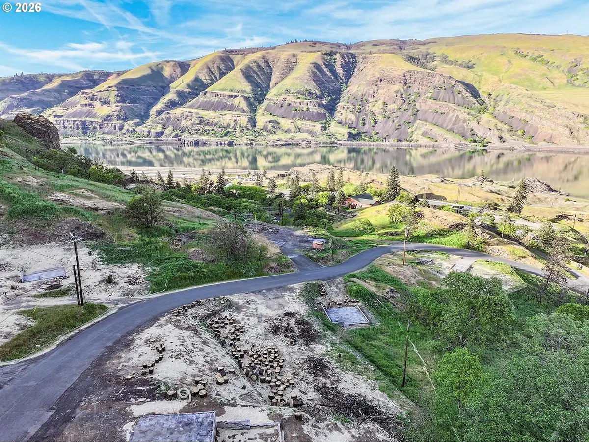 4724 Simonelli Rd, The Dalles, OR 97058 - #1