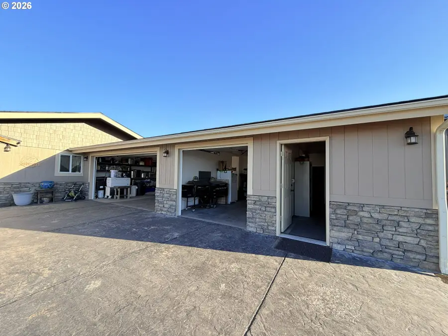3647 SW Highway 97, Madras, OR 97741 - #3