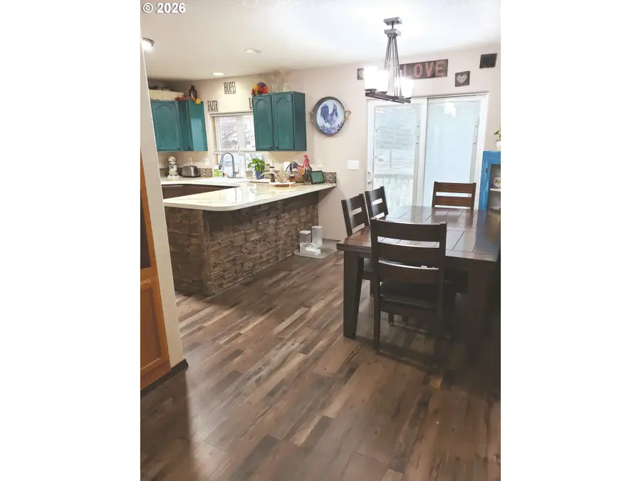 875 Lakeview Ct, Heppner, OR 97836 - #3