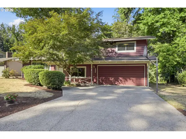 1522 Russet Dr, Eugene, OR 97401