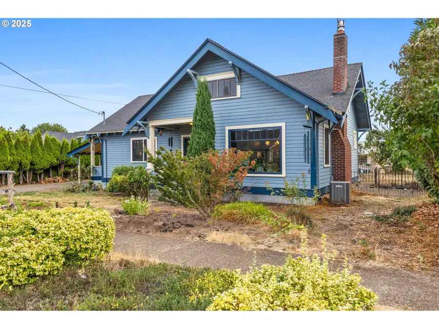 633 SE Ash St, Dallas, OR 97338 - Image #2