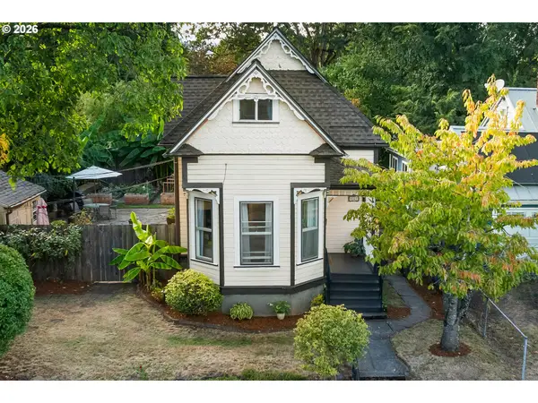 9027 N Charleston Ave, Portland, OR 97203