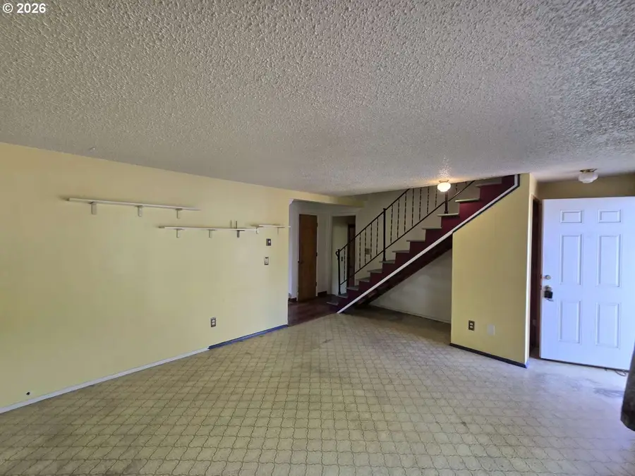 126 N 20th St, Philomath, OR 97370 - #3
