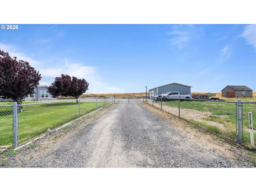 32374 E Loop Rd, Hermiston, OR 97838 - #3