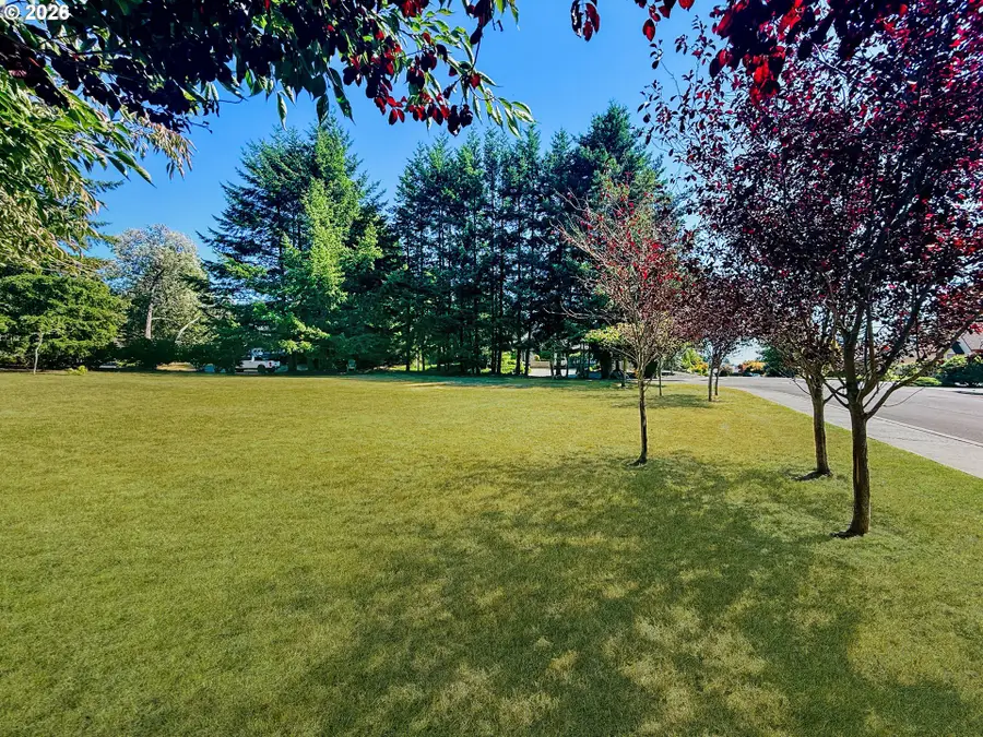 932 Midland Way, Brookings, OR 97415 - #3