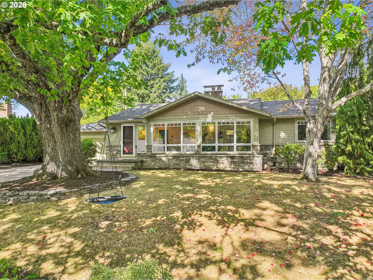 8115 SW Valley View Dr, Portland, OR 97225 - #1