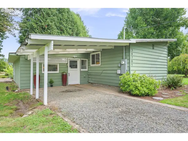 38761 Flowerdale Dr, Springfield, OR 97478