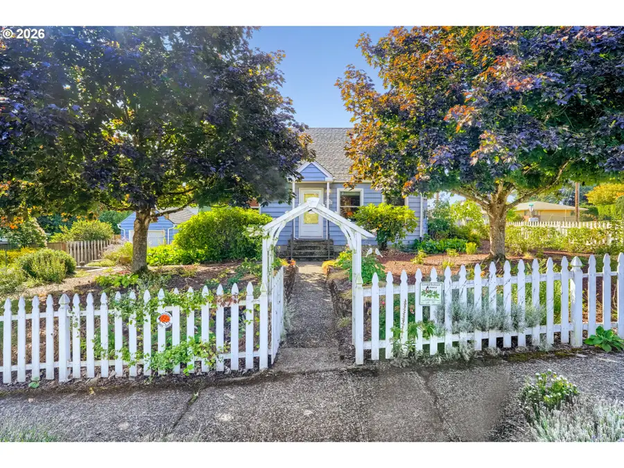 108 NE 19th Ave, Camas, WA 98607 - #2