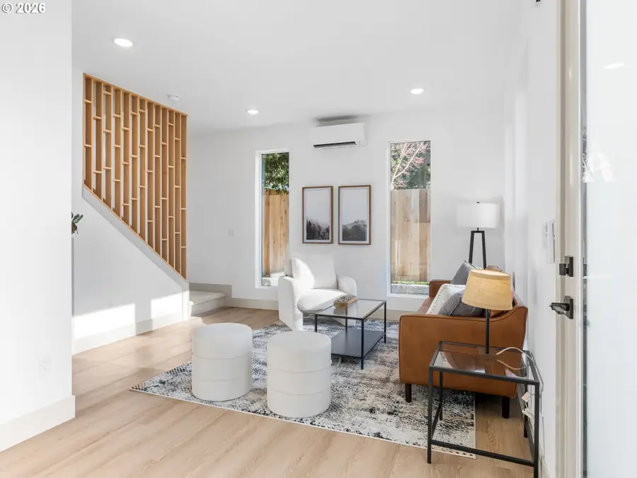 1245 SW Hume Ct, Portland, OR 97219 - Image #3