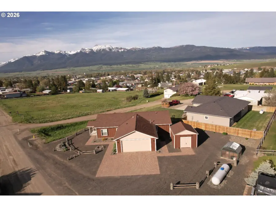 306 Wagner St, Enterprise, OR 97828 - #3