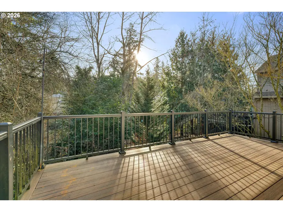 4402 SW Palatine St, Portland, OR 97219 - Image #2