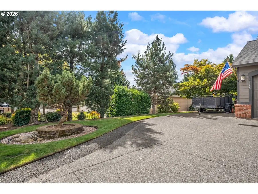 16155 Trail Dr, Oregon City, OR 97045 - #3