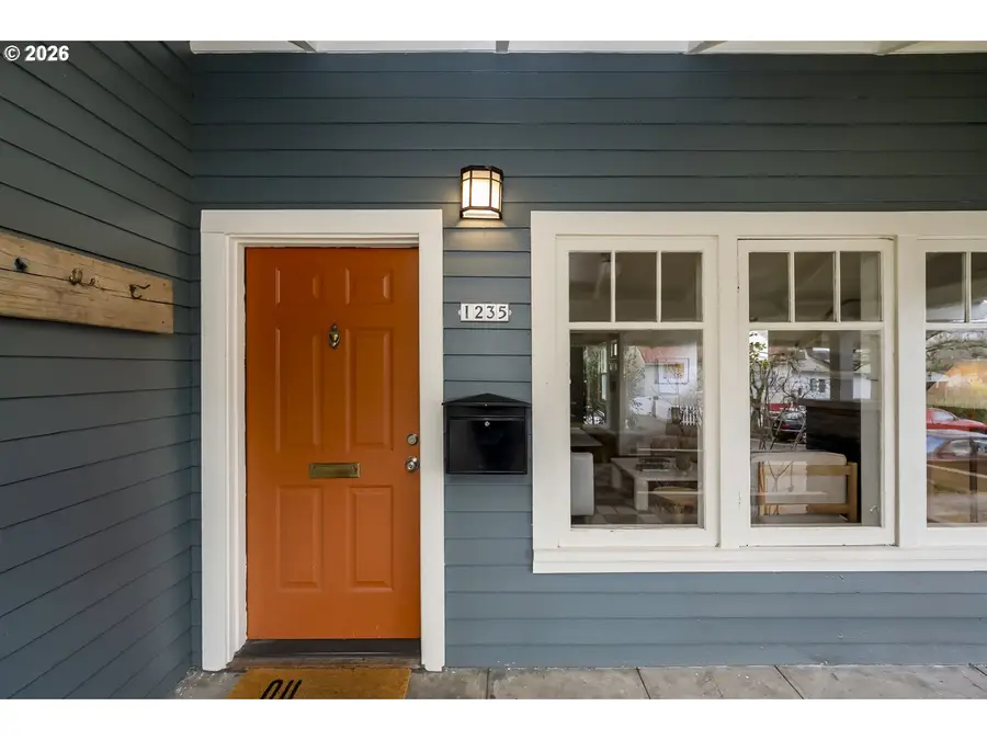 1235 SE Reynolds St, Portland, OR 97202 - #2
