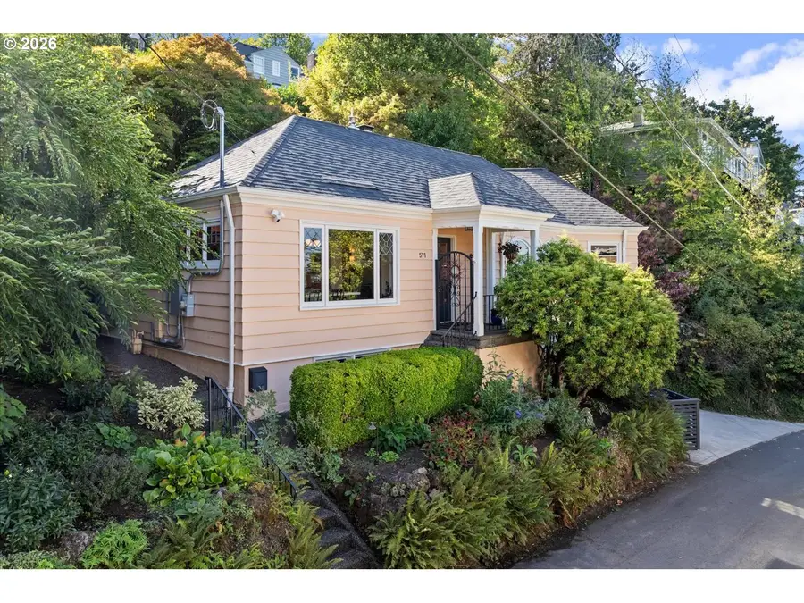571 NW Alpine Ter, Portland, OR 97210 - #2