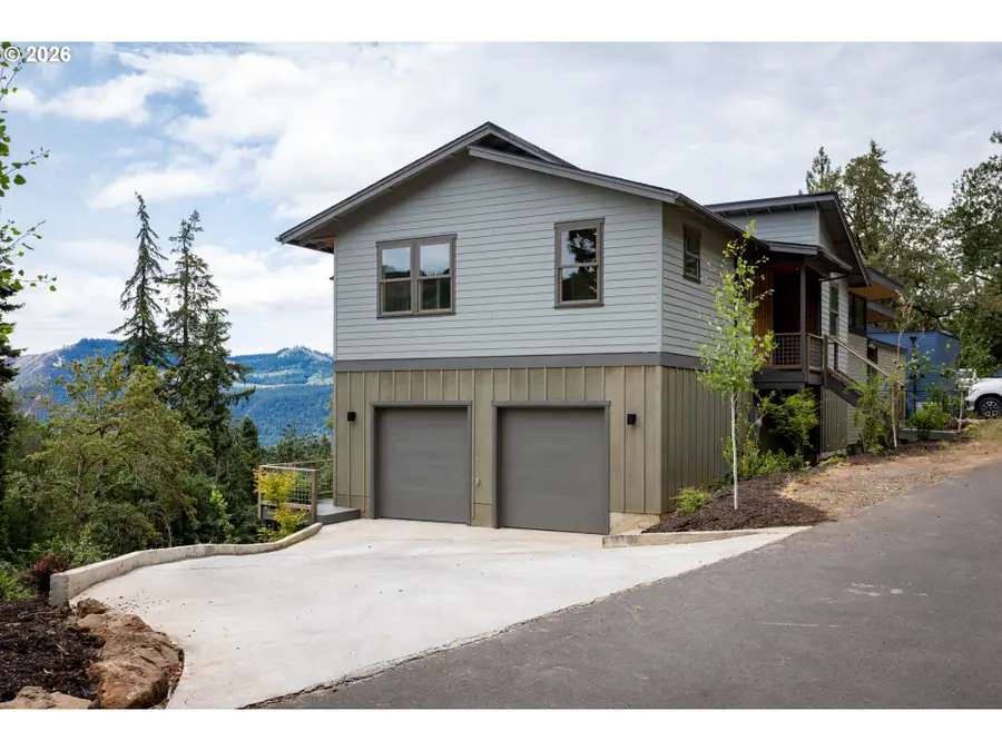 215 NW Sophie Ln, White Salmon, WA 98672 - #2