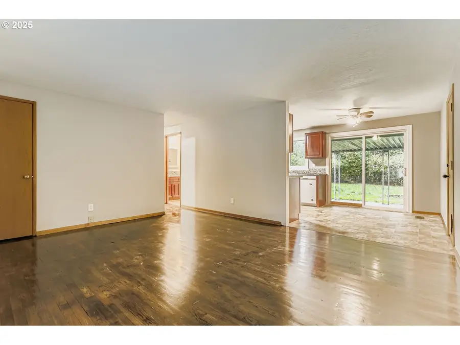 1154 SE 139th Ave, Portland, OR 97233 - Image #3
