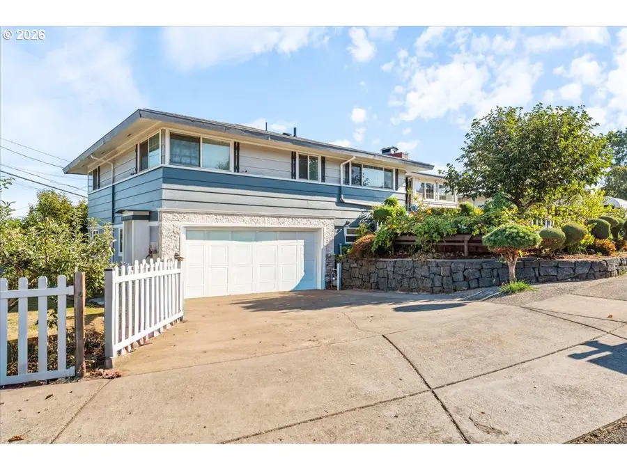 3416 NE 126th Ave, Portland, OR 97230 - #3