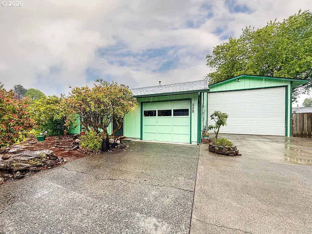 528 NW 1st St, Warrenton, OR 97146 - #1