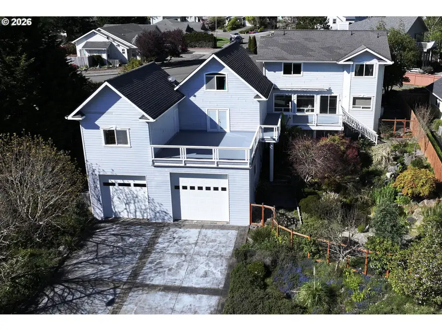 865 Jodee Ln, Brookings, OR 97415 - #2