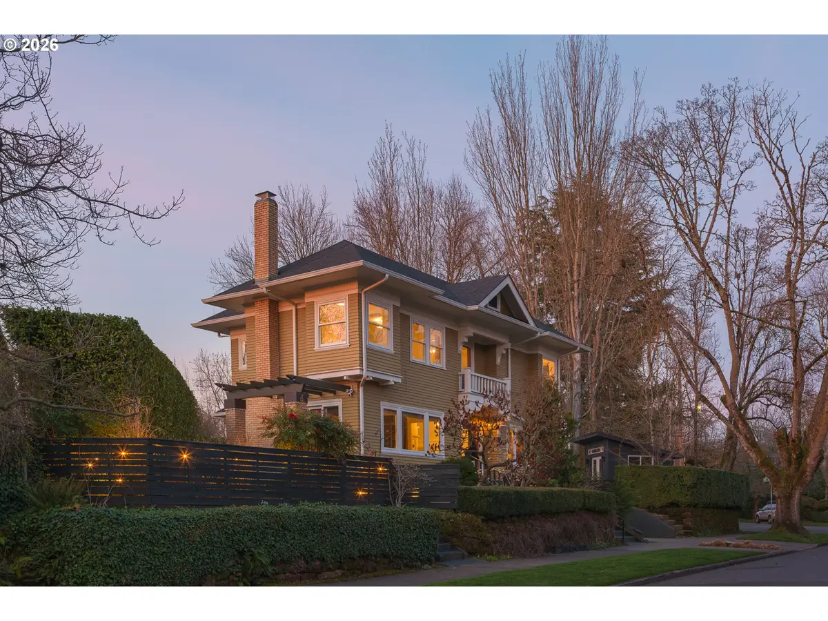 3453 NE Irving St, Portland, OR 97232 - #1