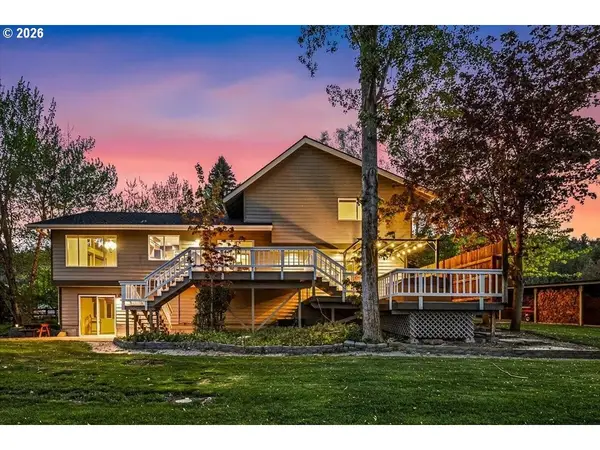 1176 NE Barnes Rd, Prineville, OR 97754