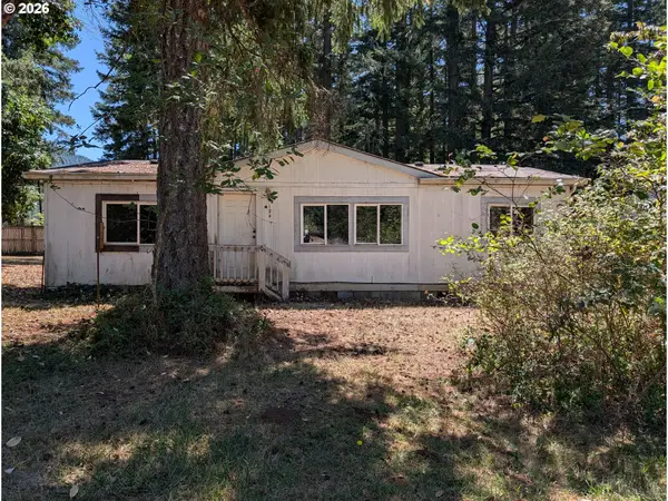 49241 Mountain View Rd, Oakridge, OR 97463