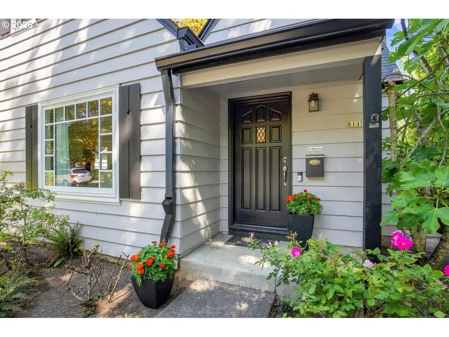 811 SW Evans St, Portland, OR 97219 - #2