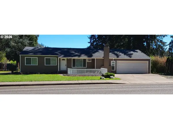 855 S 57th St, Springfield, OR 97478