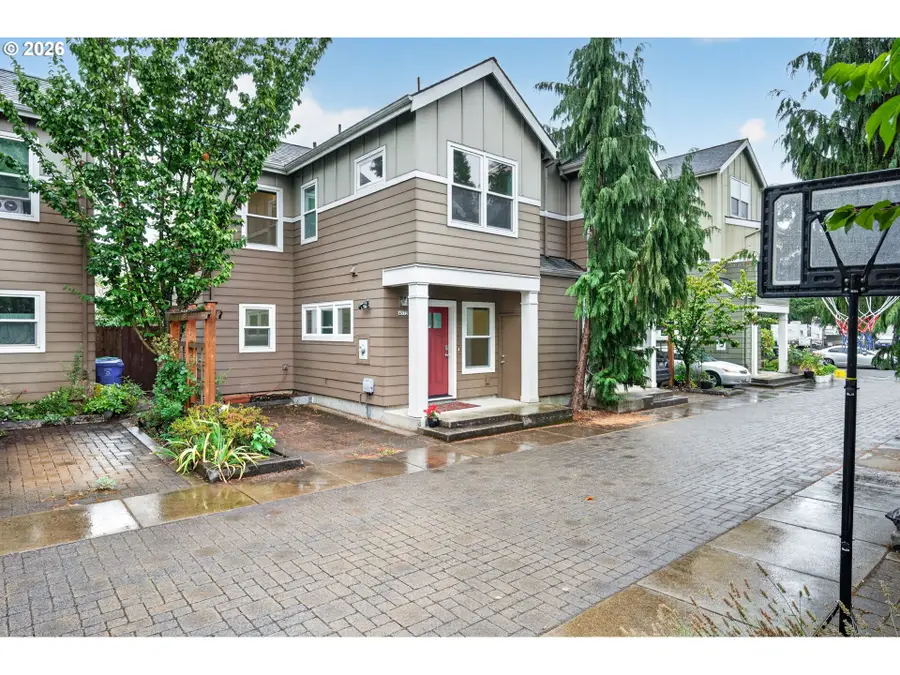 4572 SE 121st Ave, Portland, OR 97266 - #2