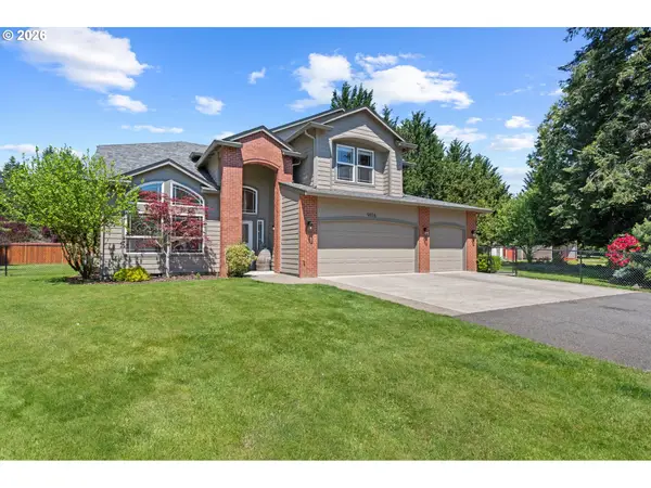 9816 NE 322nd St, LaCenter, WA 98629