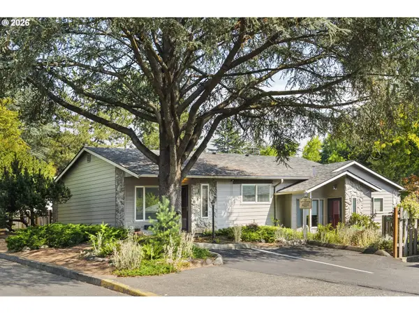 3018 SW Carson St, Portland, OR 97219