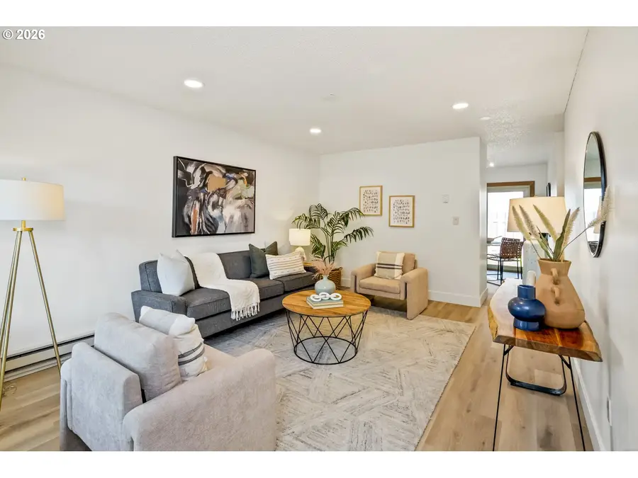 3018 SW Carson St, Portland, OR 97219 - #3