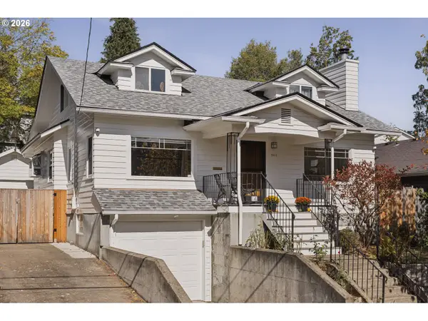 2015 SE Pine St, Portland, OR 97214