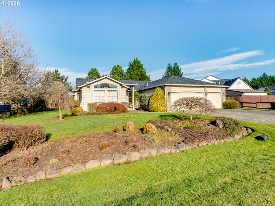 10916 NE 196th St, Meadow Glade, WA 98604 - #2