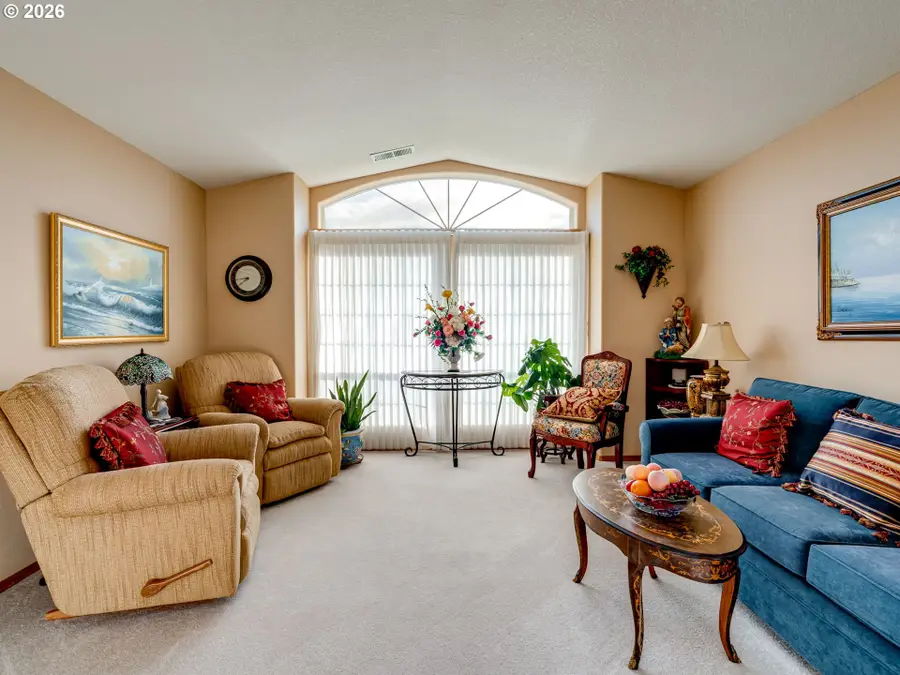 10916 NE 196th St, Meadow Glade, WA 98604 - #3