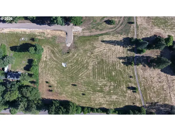 204 Bobcat Pl #1, Ariel, WA 98603