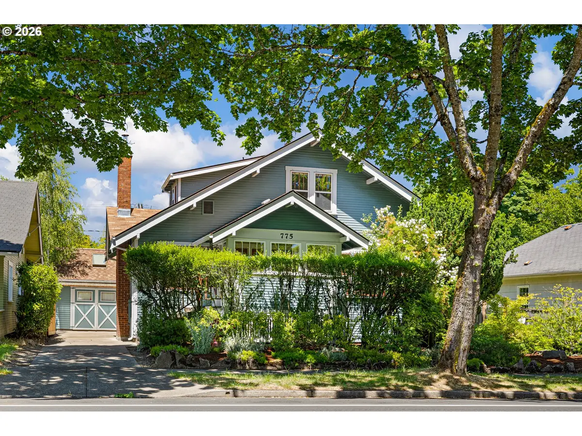 775 W 11th Ave, Eugene, OR 97402 - #1