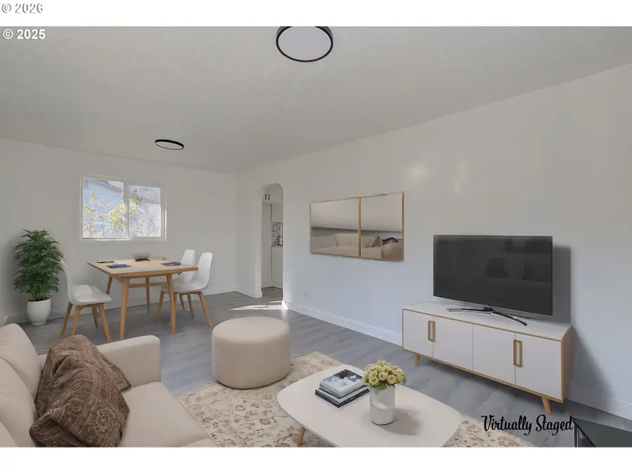 105 Redpath, Kelso, WA 98626 - #3