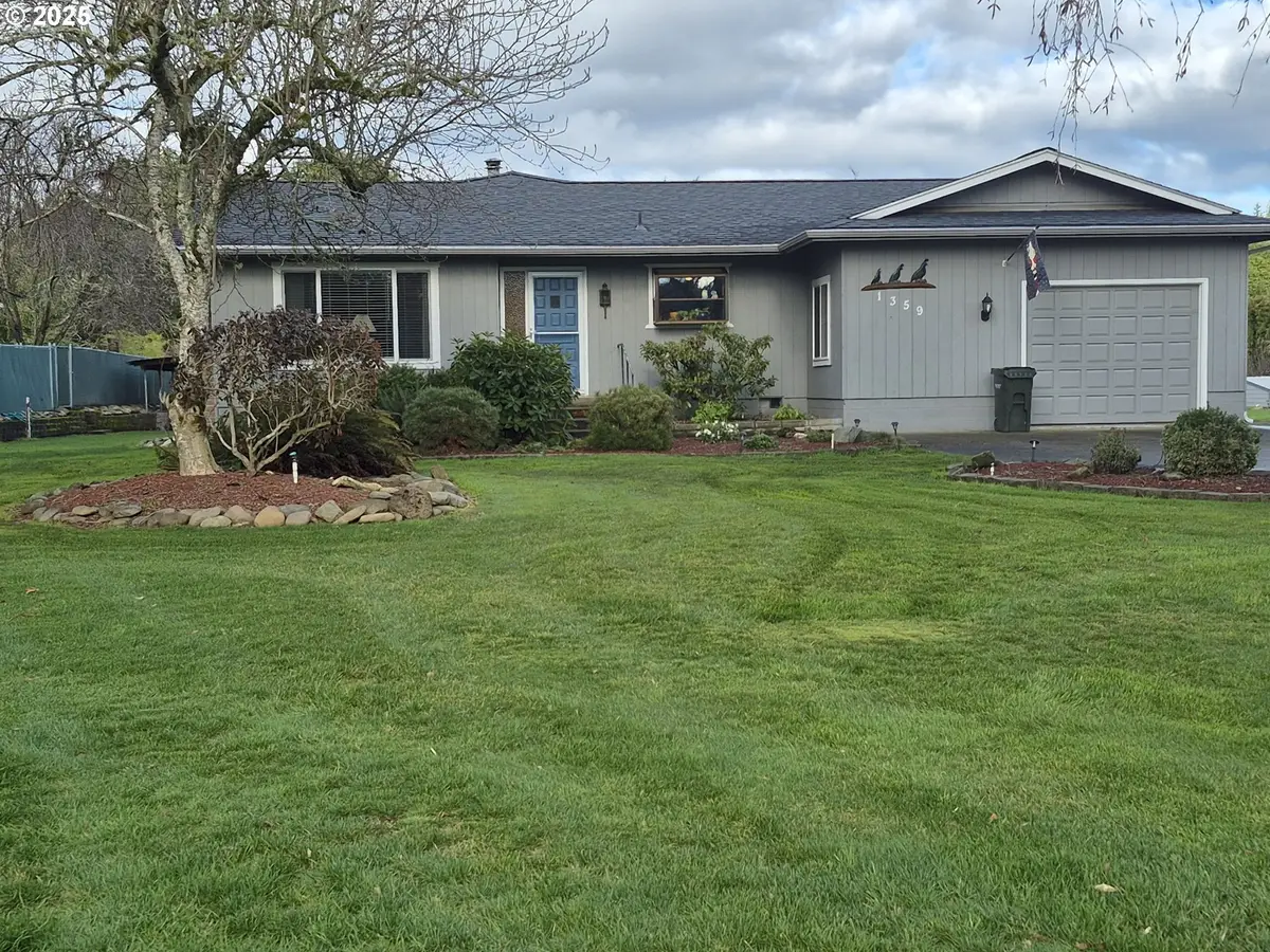 1359 Quail Ln, Roseburg, OR 97471 - Image #1