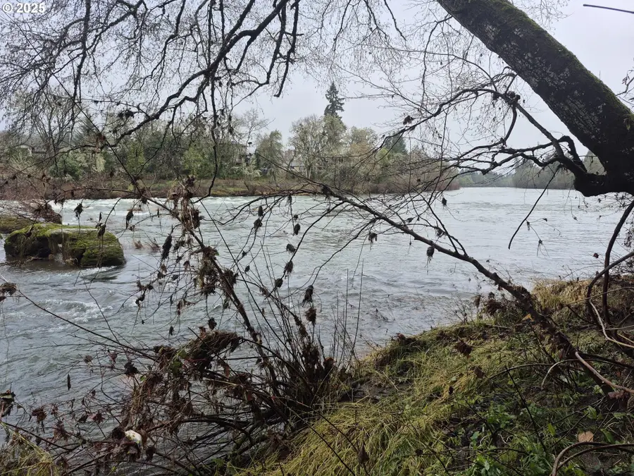 1359 Quail Ln, Roseburg, OR 97471 - Image #3