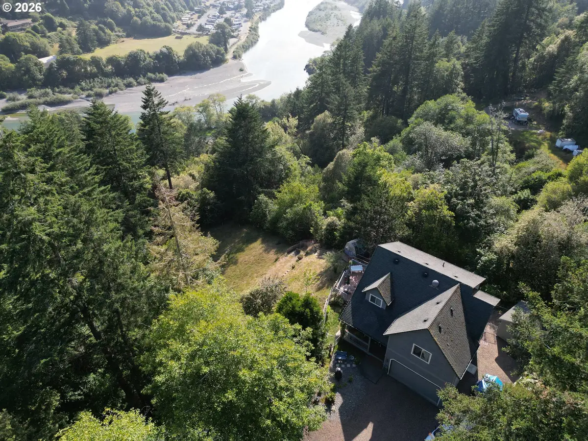 17166 Mountain Dr, Brookings, OR 97415 - #1