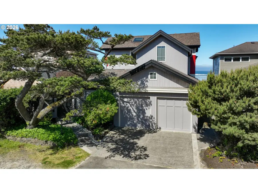 1360 Pacific St, Cannon Beach, OR 97110 - #3
