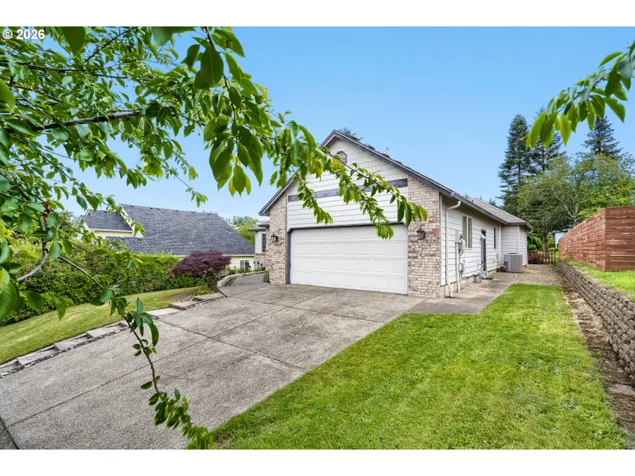 630 NW Klickitat St, Camas, WA 98607 - #3