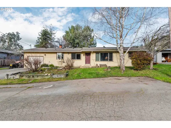 2031 Kincheloe Ln, MyrtlePoint, OR 97458