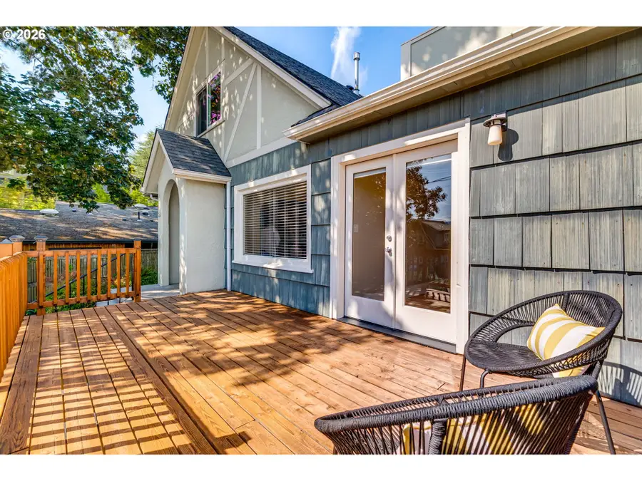 3762 N Melrose Dr, Portland, OR 97227 - #3