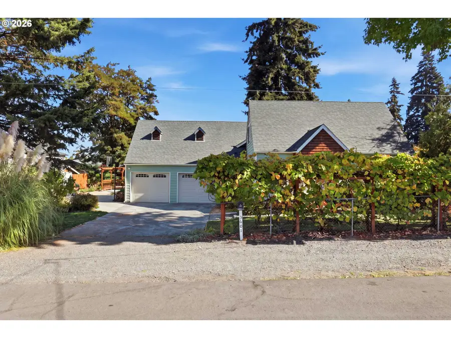 3601 T St, Vancouver, WA 98663 - #2