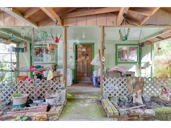 56010 Goldbrick Rd, MyrtlePoint, OR 97458