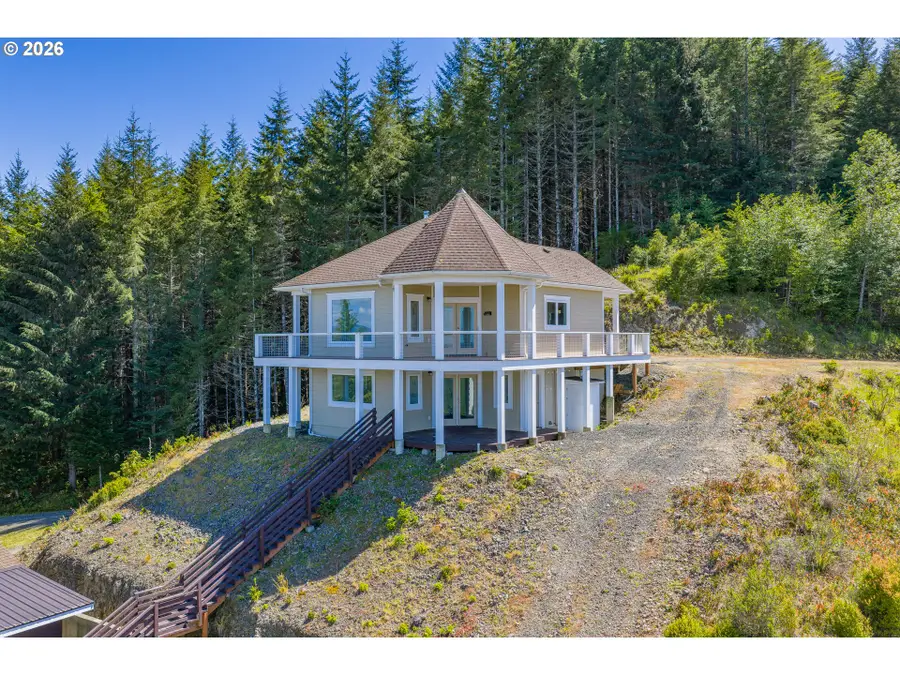 46345 Dement Creek Rd, Broadbent, OR 97458 - #3