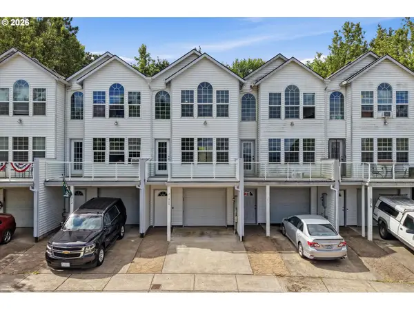 400 SE 2nd St, Troutdale, OR 97060